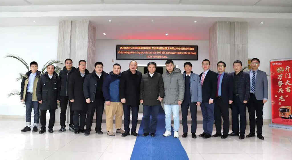 Vietnam TMT Group visits United Heavy Truck