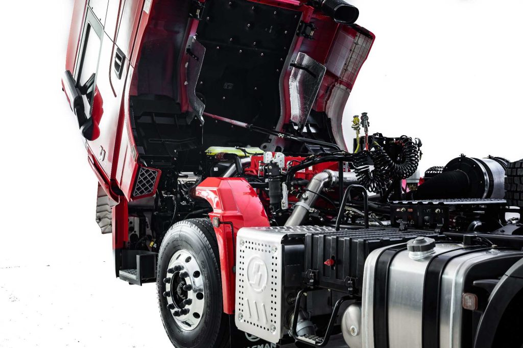 SHACMAN X3000 Tractor