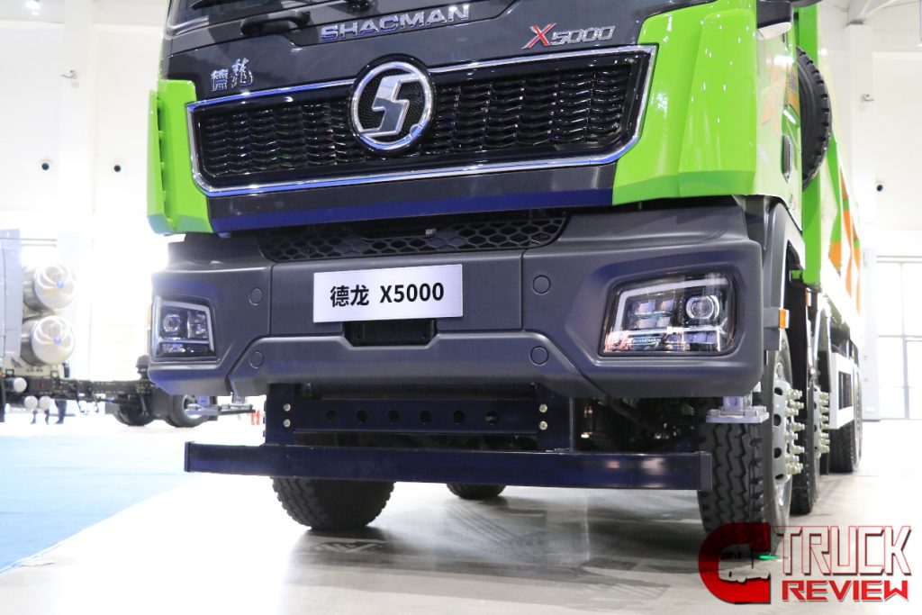 Review : 620 HorsePower！This SHACMAN X5000 dump truck is truly high-end !