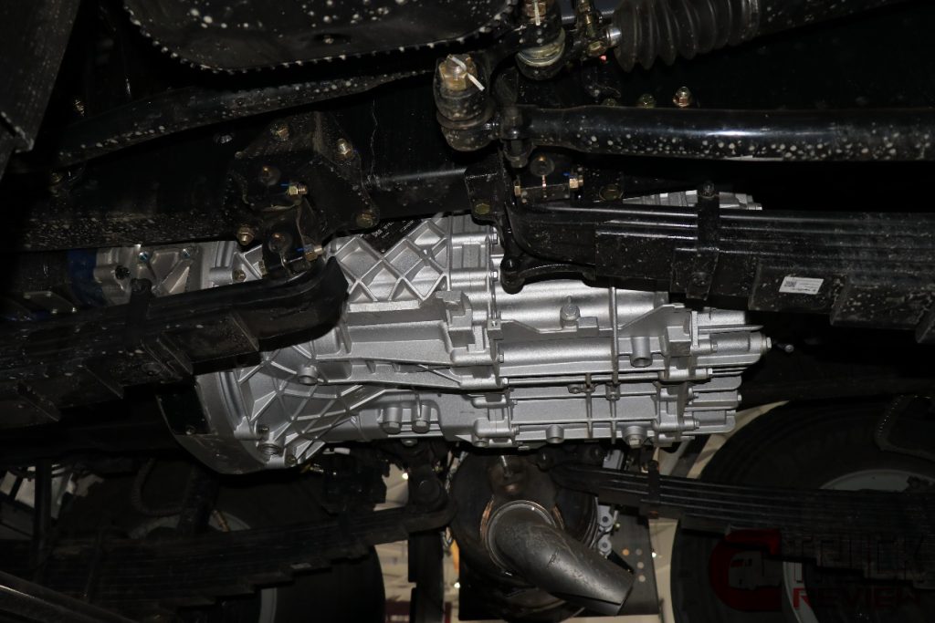 Review : 620 HorsePower！This SHACMAN X5000 dump truck is truly high-end !