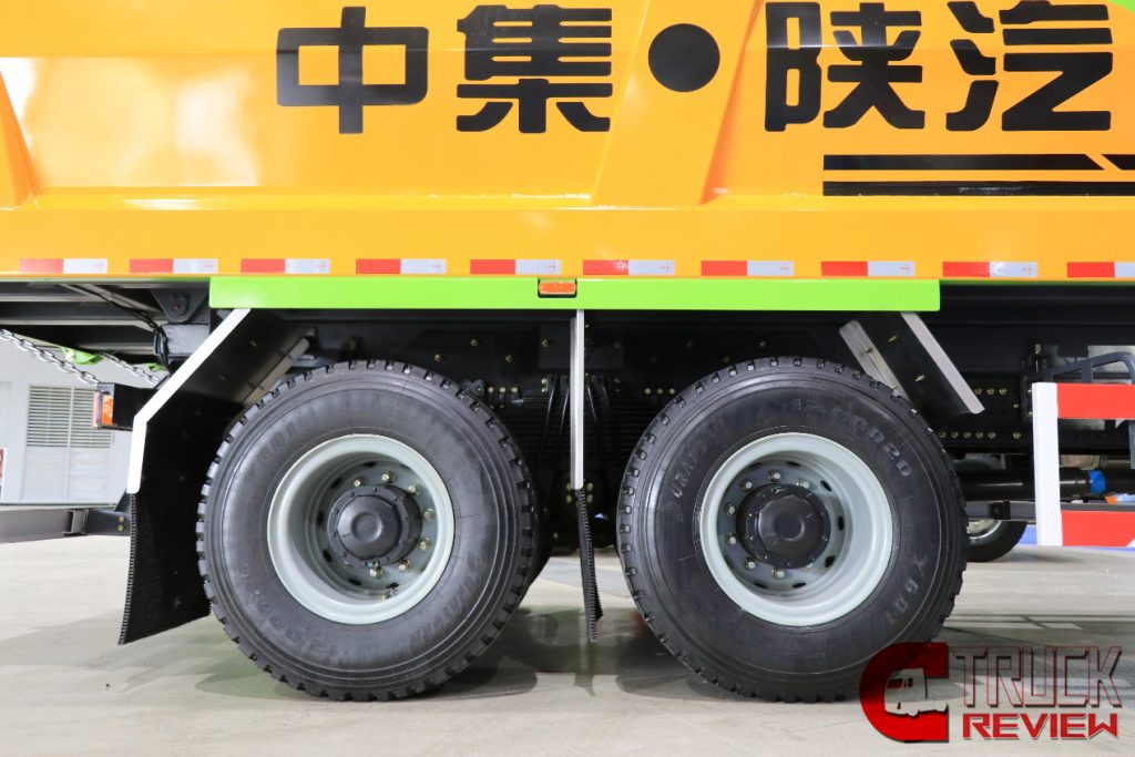 Review : 620 HorsePower！This SHACMAN X5000 dump truck is truly high-end !