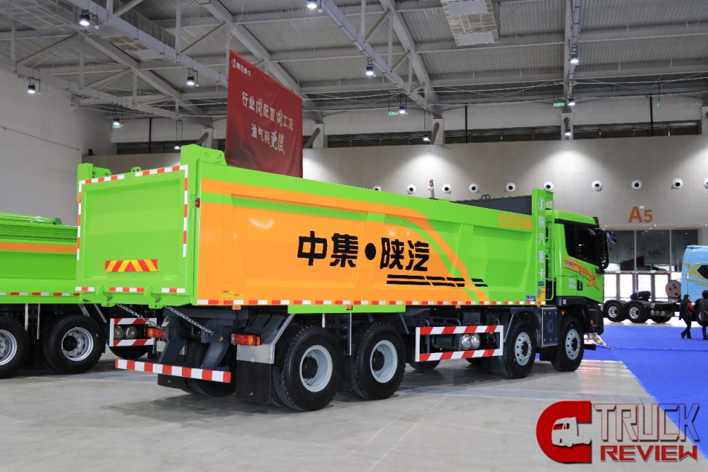 Review : 620 HorsePower！This SHACMAN X5000 dump truck is truly high-end !
