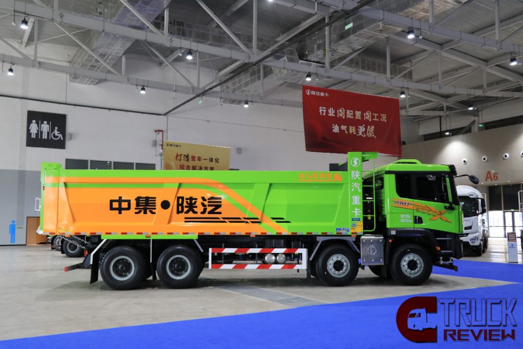 Review : 620 HorsePower！This SHACMAN X5000 dump truck is truly high-end !