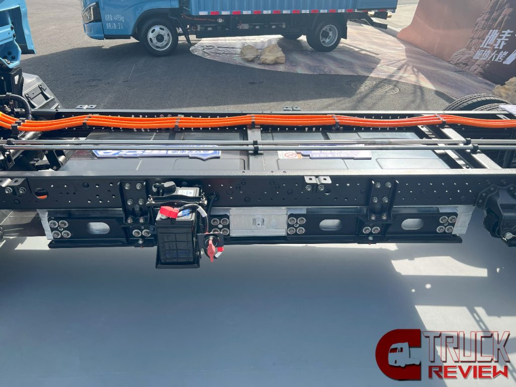 Review : Just the right size | Mid-Battery | Yutong T2 Small Light Truck