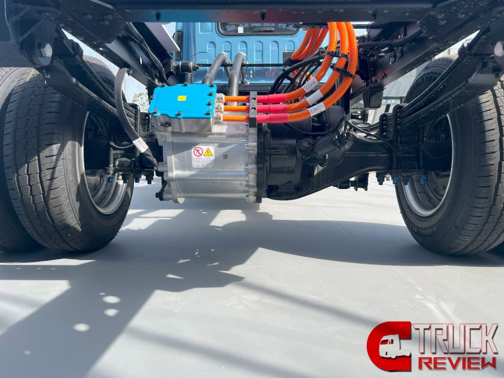 Review : Just the right size | Mid-Battery | Yutong T2 Small Light Truck
