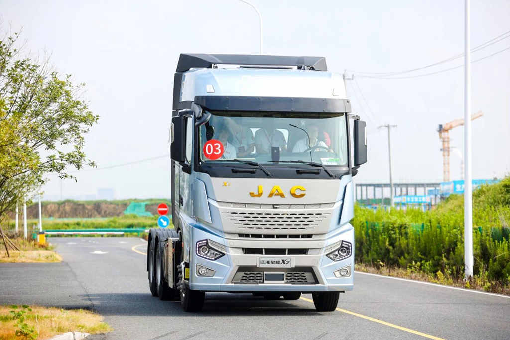 Effortlessly Handling Mid-to-Long Distance Logistics Challenges, Let the JAC Star X7 Lead the Way