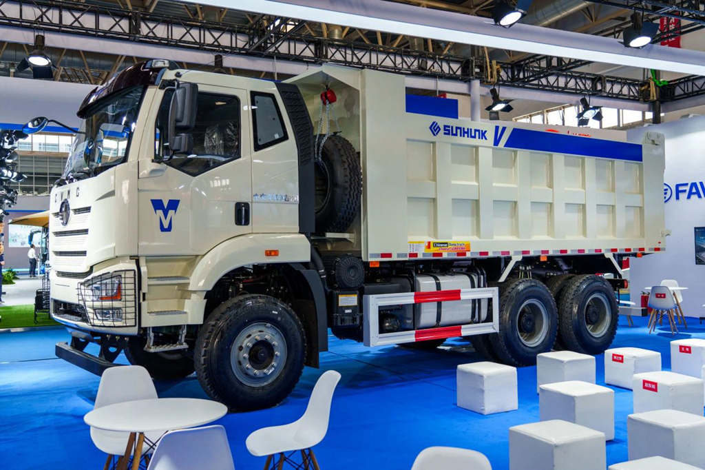 Joint Brand Launch by FAW Trucks and China Highway Vehicles at 2024 Beijing International Commercial Vehicle Expo