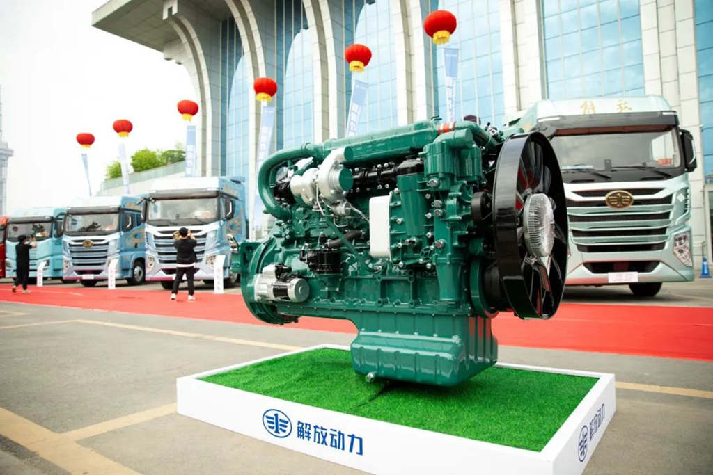 New Benchmark for High-Horsepower Gas-Powered Heavy-Duty Trucks: FAW Yingtu & JH6 6SX1-600 Officially Launched
