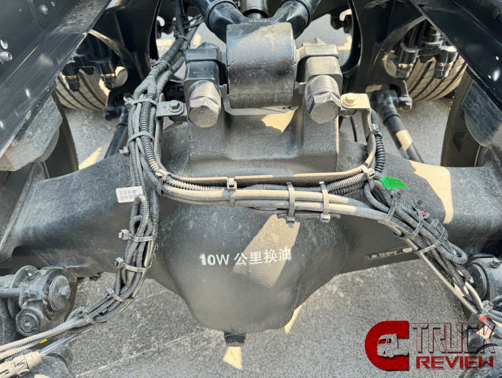 Ultra Low Gas Cost & PowerTrain Upgraded | DFCV TianLong KL DragonEngine 3.0 NG tractor truck