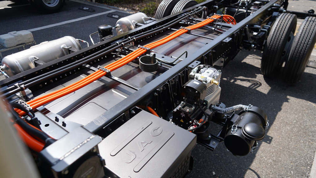 JAC Shuailing ES6: Seven Key Features to Establish a New Benchmark in High-End Pure Electric Light Trucks