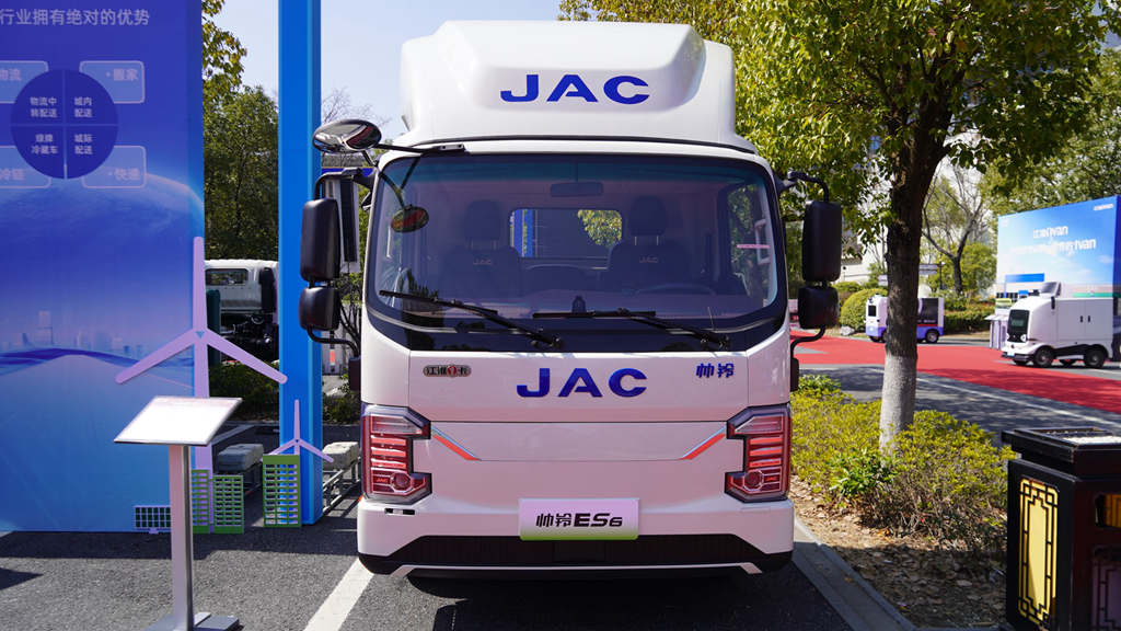 JAC Shuailing ES6: Seven Key Features to Establish a New Benchmark in High-End Pure Electric Light Trucks