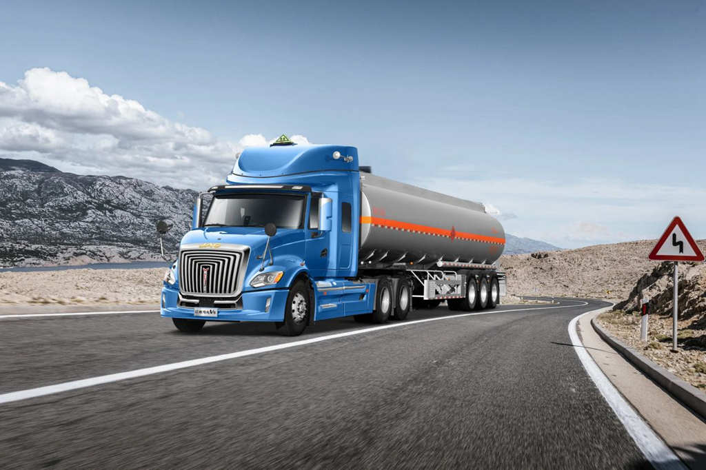 JAC KuaYue V5: The Professional Choice for Hazardous Materials Transportation