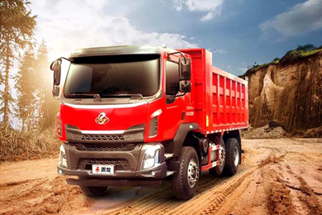 The Chenglong M3 6×2R dump truck is a versatile powerhouse in construction, capable of hauling heavy loads quickly and comfortably