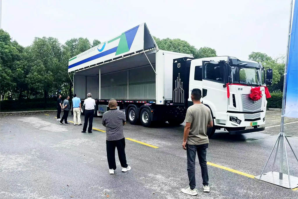 Farizon New Energy Commercial Vehicles Deliver Batch of X7E Pure Electric Trucks to Changshu Port Logistics Company