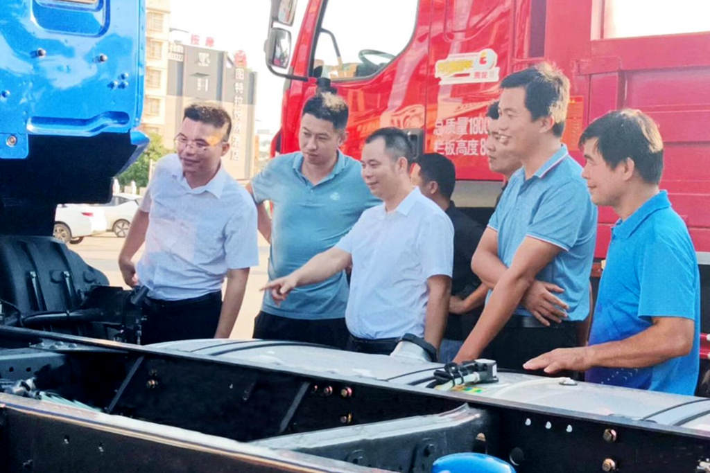 Four Major Advantages，Chenglong H5 Wealth-Creation Edition High-Power Cargo Truck Launched in Nanning