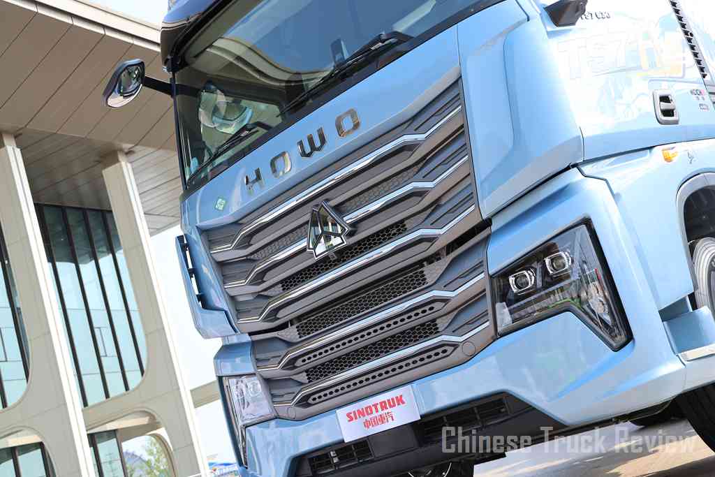 On the 20th anniversary of the birth of Howo, CNHTC has created a high-end model for Howo. Real photos will show you how the Howo TS7-H is