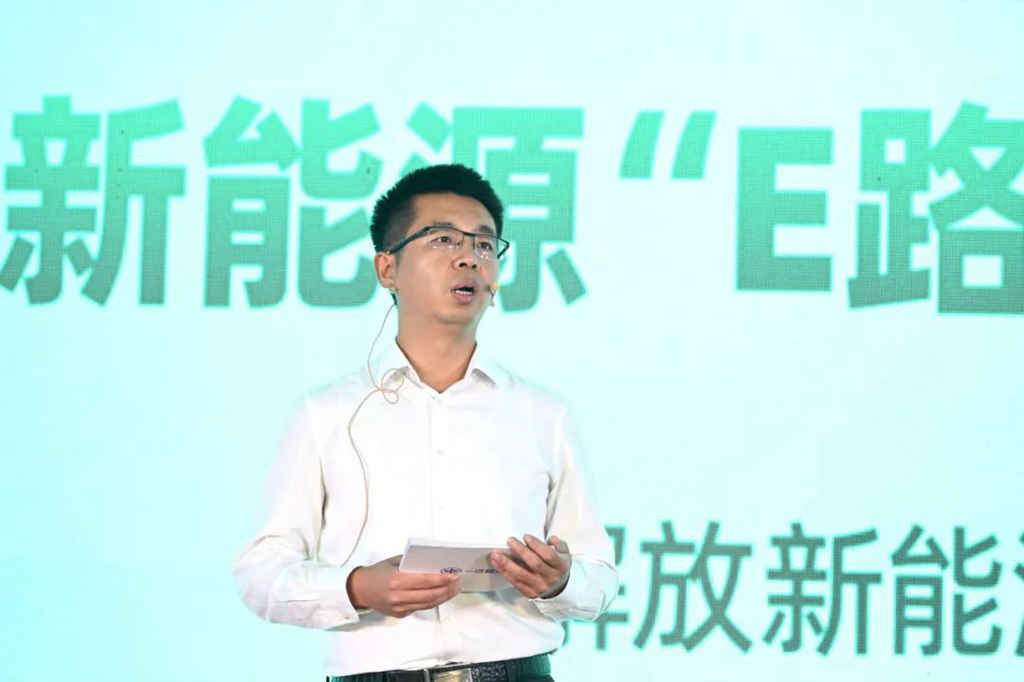 FAW Jiefang Celebrates Milestone of 10,000 New Energy Vehicles Sold and Unveils New Products at Zhengzhou Event