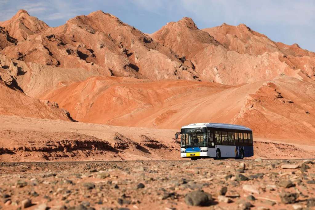 BYD's Commitment to Quality: Testing New Energy Commercial Vehicles in Turpan's Extreme Heat