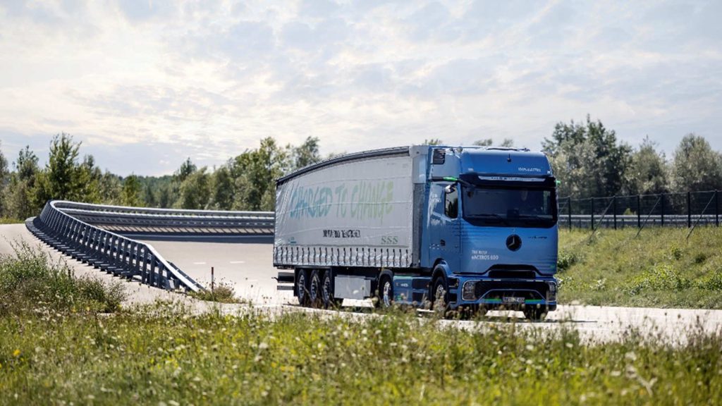 Daimler Trucks at IAA 2024: Focus on Carbon-Neutral Long-Haul Transport, Mercedes-Benz eActros 600 Electric Truck Expected to Begin Mass Production in November