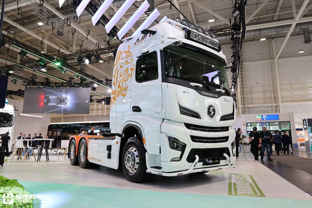 The Most Powerful Truck at the Show! Shaanxi Automobile Delong X6000 840 Horsepower Tractor Makes an Appearance at the Hannover IAA International Motor Show, with Top-Tier Specifications