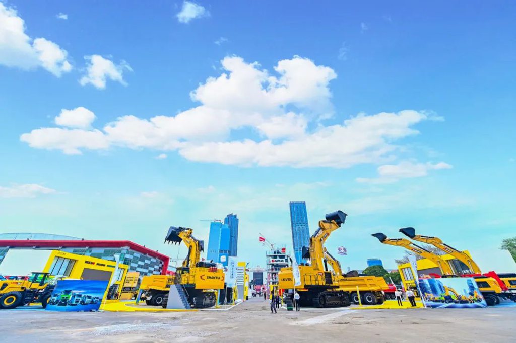 Shandong Heavy Industry Global Mining Partners Conference and Mining New Products Exhibition Held in Indonesia