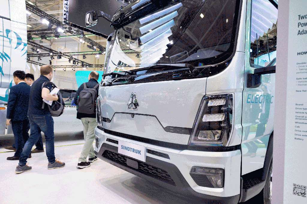 Sinotruk's "Light Cavalry" Stuns at Hannover!