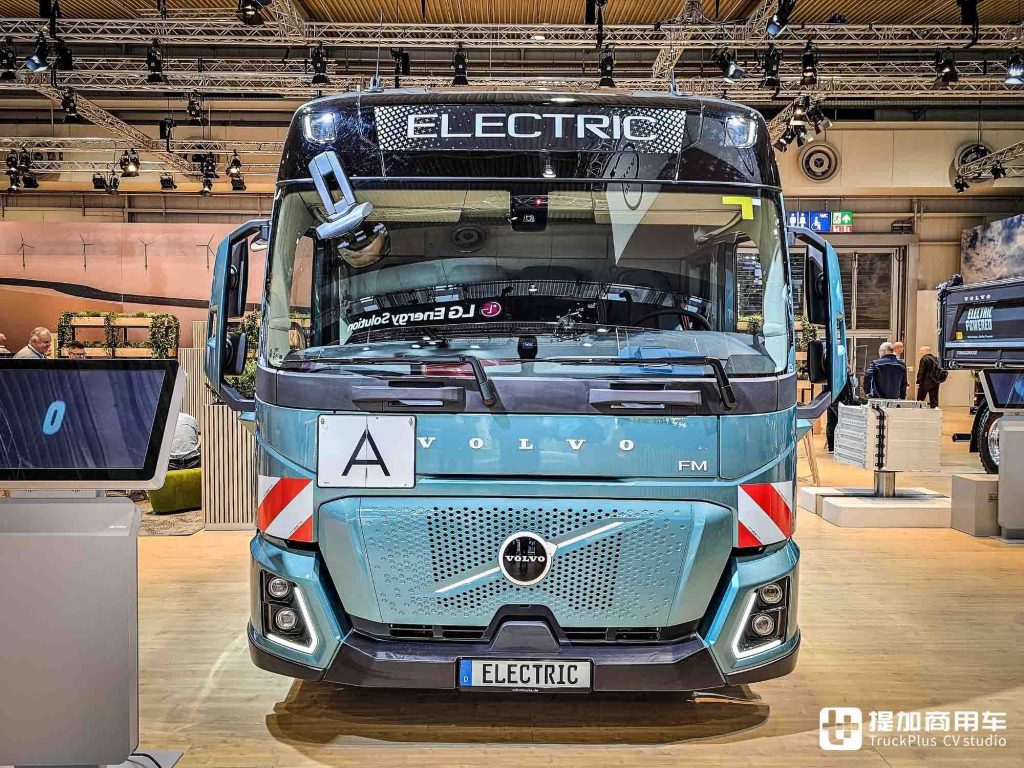 2024 IAA: Diesel Power King, Long-Haul Sleeper Cab Unveiled, Electric Truck Advancements – A Detailed Look at Volvo Trucks' Exhibition