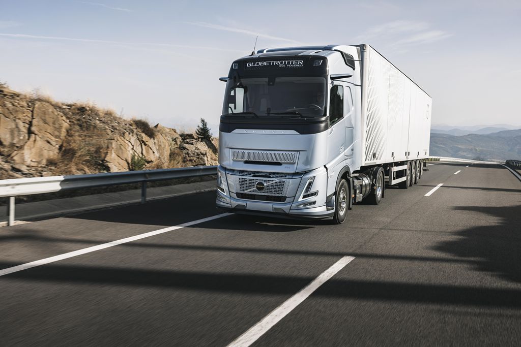 Volvo Trucks’ Low-Carbon New Performance: Leading Green Heavy-Duty Truck Manufacturing