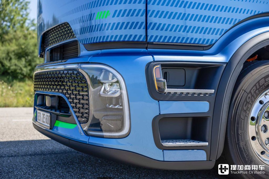 2024 IAA: Focus on Decarbonization, Digitization, and Intelligence, Mercedes-Benz Unveils Several Diesel and Electric Cutting-Edge Exhibits