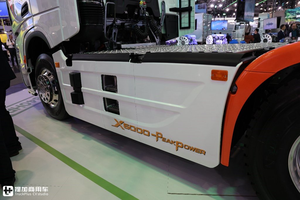 The Most Powerful Truck at the Show! Shaanxi Automobile Delong X6000 840 Horsepower Tractor Makes an Appearance at the Hannover IAA International Motor Show, with Top-Tier Specifications