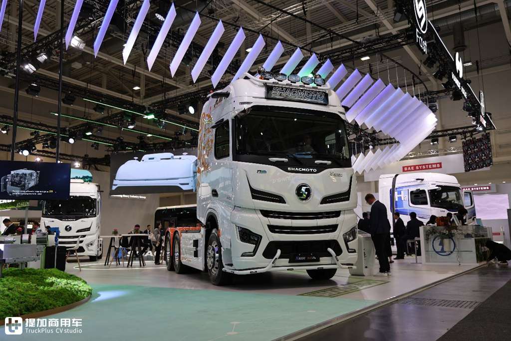 The Most Powerful Truck at the Show! Shaanxi Automobile Delong X6000 840 Horsepower Tractor Makes an Appearance at the Hannover IAA International Motor Show, with Top-Tier Specifications