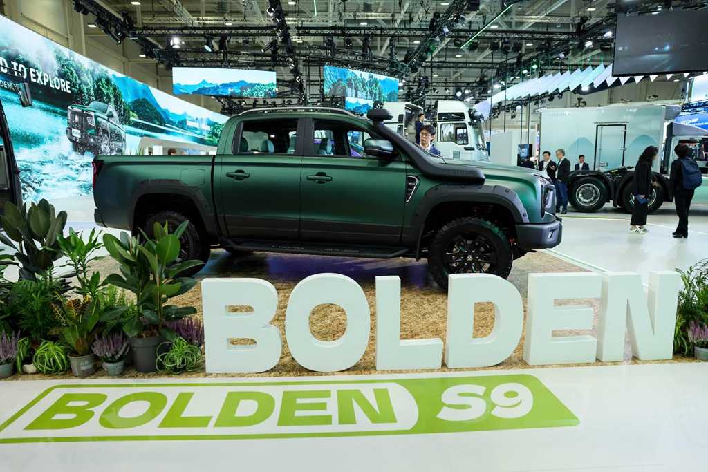 Embarking on a New Journey: Chinese Heavy Duty Truck’s Boastful Pickup Unveiled Globally at Hannover Motor Show