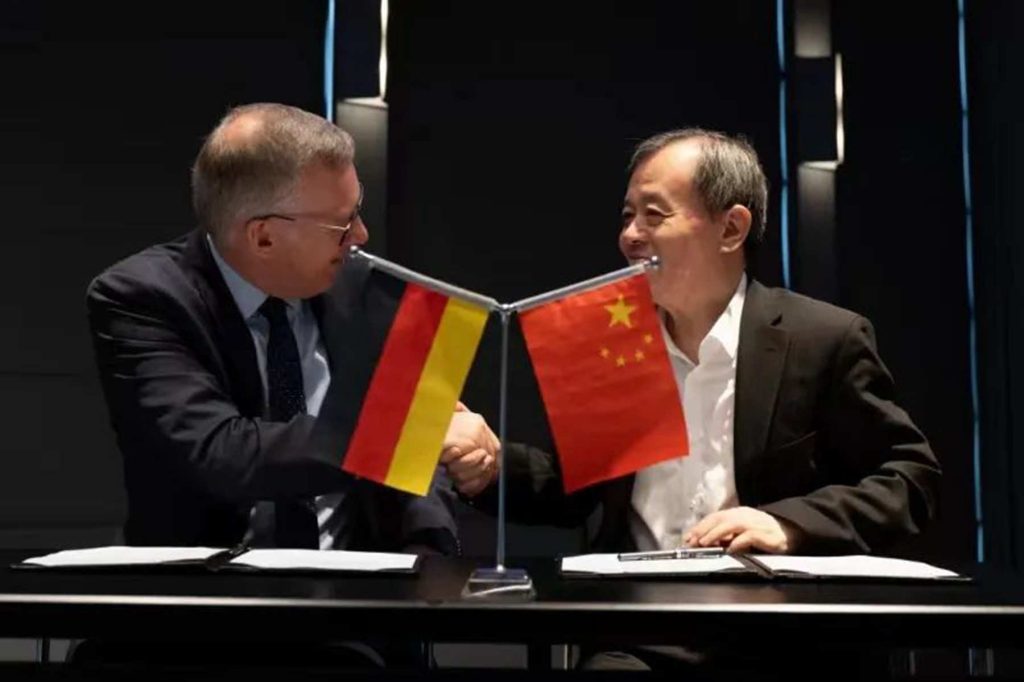 China Council for the Promotion of International Trade Auto Industry Committee (CCPIT-Auto) and German Association of the Automotive Industry (VDA) Sign Strategic Cooperation Agreement