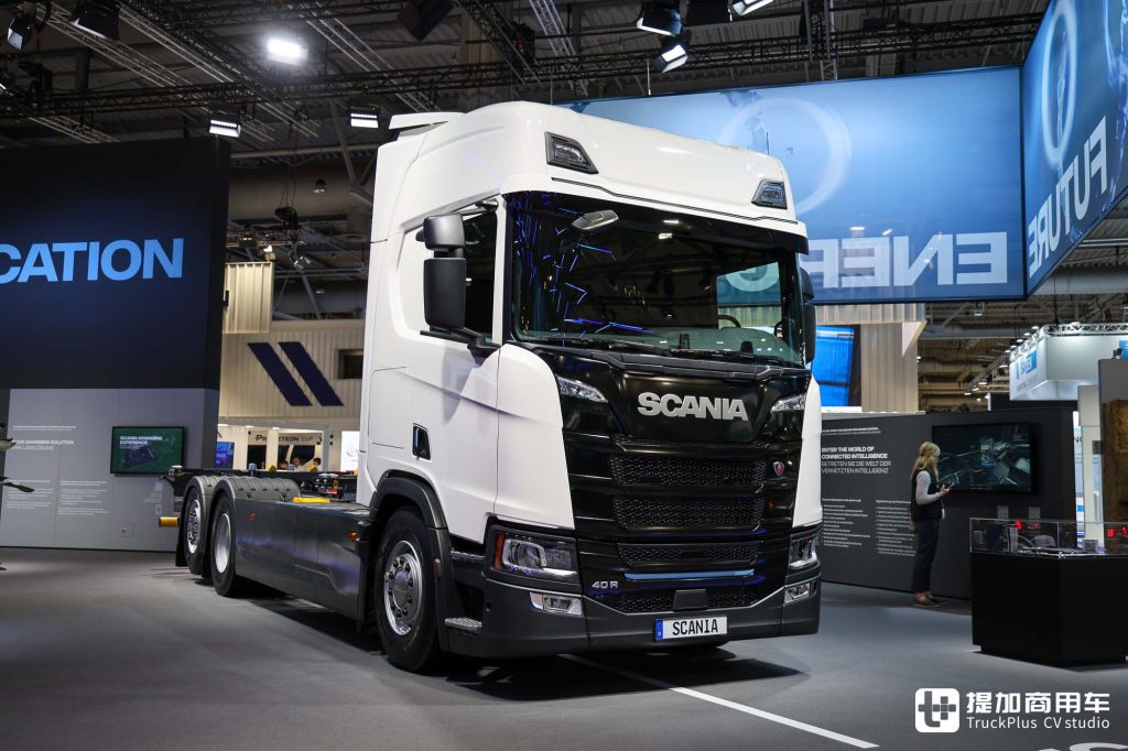 2024 IAA: The Power of Both Tractor and Swap Body Chassis Combined, How Strong is the Scania 40 R Pure Electric Heavy Truck? A Hands-on Look