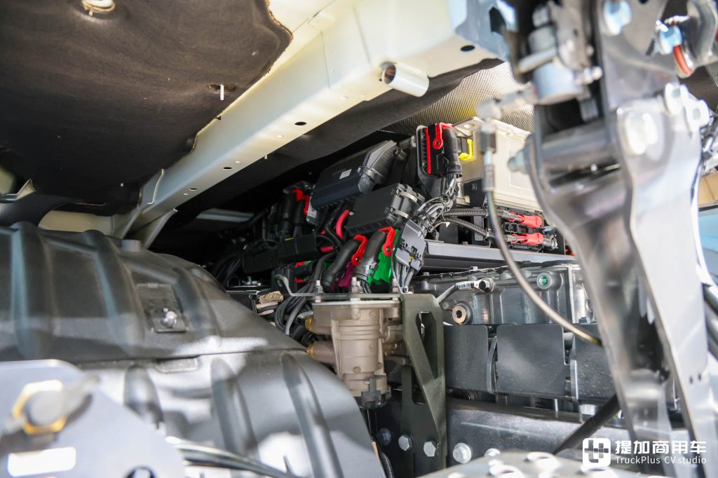 2024 IAA: The Power of Both Tractor and Swap Body Chassis Combined, How Strong is the Scania 40 R Pure Electric Heavy Truck? A Hands-on Look
