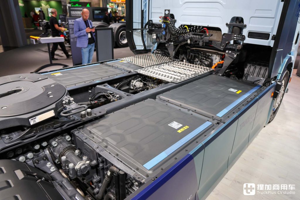 2024 IAA: The Power of Both Tractor and Swap Body Chassis Combined, How Strong is the Scania 40 R Pure Electric Heavy Truck? A Hands-on Look