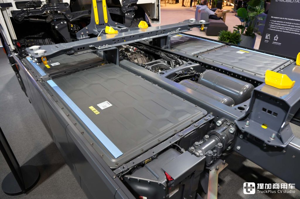2024 IAA: The Power of Both Tractor and Swap Body Chassis Combined, How Strong is the Scania 40 R Pure Electric Heavy Truck? A Hands-on Look