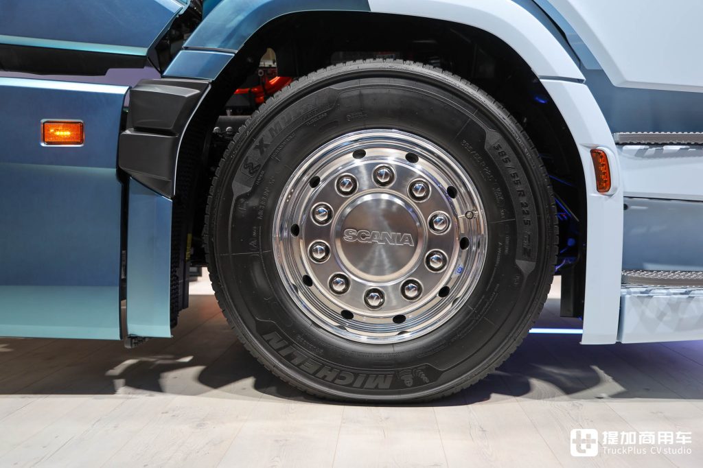 2024 IAA: The Power of Both Tractor and Swap Body Chassis Combined, How Strong is the Scania 40 R Pure Electric Heavy Truck? A Hands-on Look