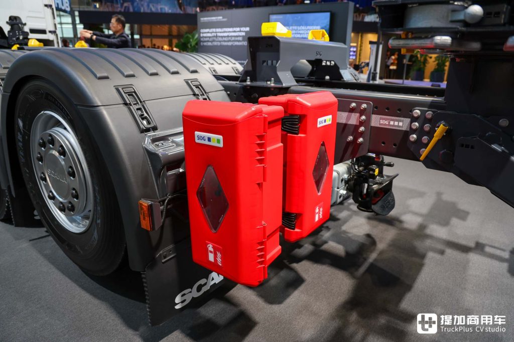 2024 IAA: The Power of Both Tractor and Swap Body Chassis Combined, How Strong is the Scania 40 R Pure Electric Heavy Truck? A Hands-on Look