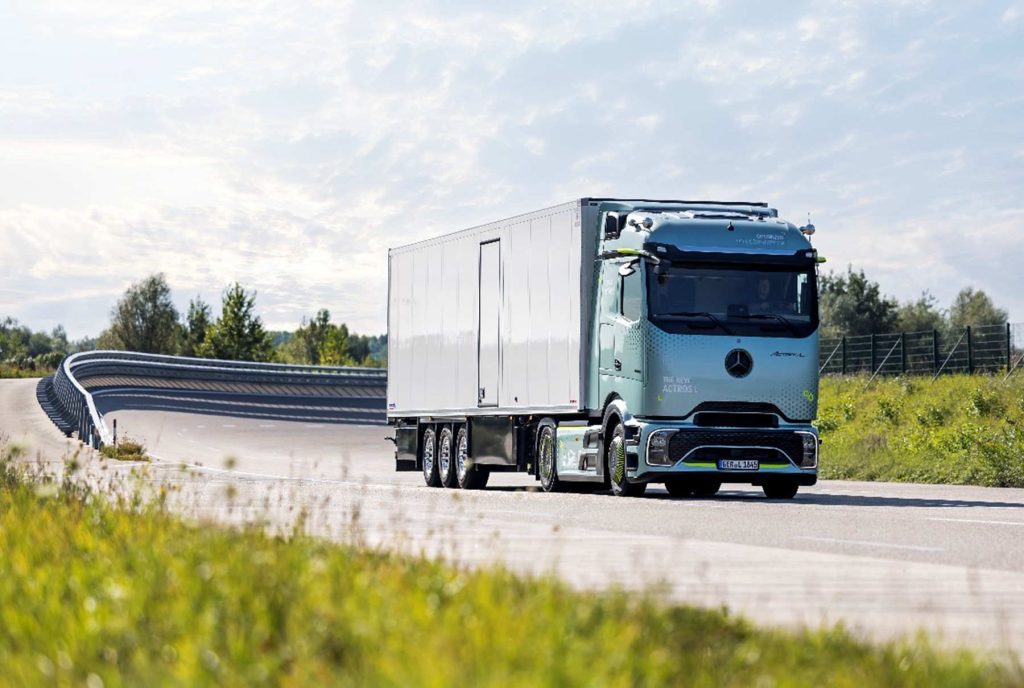 Daimler Trucks at IAA 2024: Focus on Carbon-Neutral Long-Haul Transport, Mercedes-Benz eActros 600 Electric Truck Expected to Begin Mass Production in November
