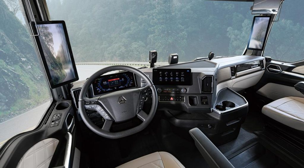 2024 Hannover Auto Show Highlight: SINOTRUK New Energy SITRAK Hydrogen Fuel Cell Tractor Makes a Stunning Debut