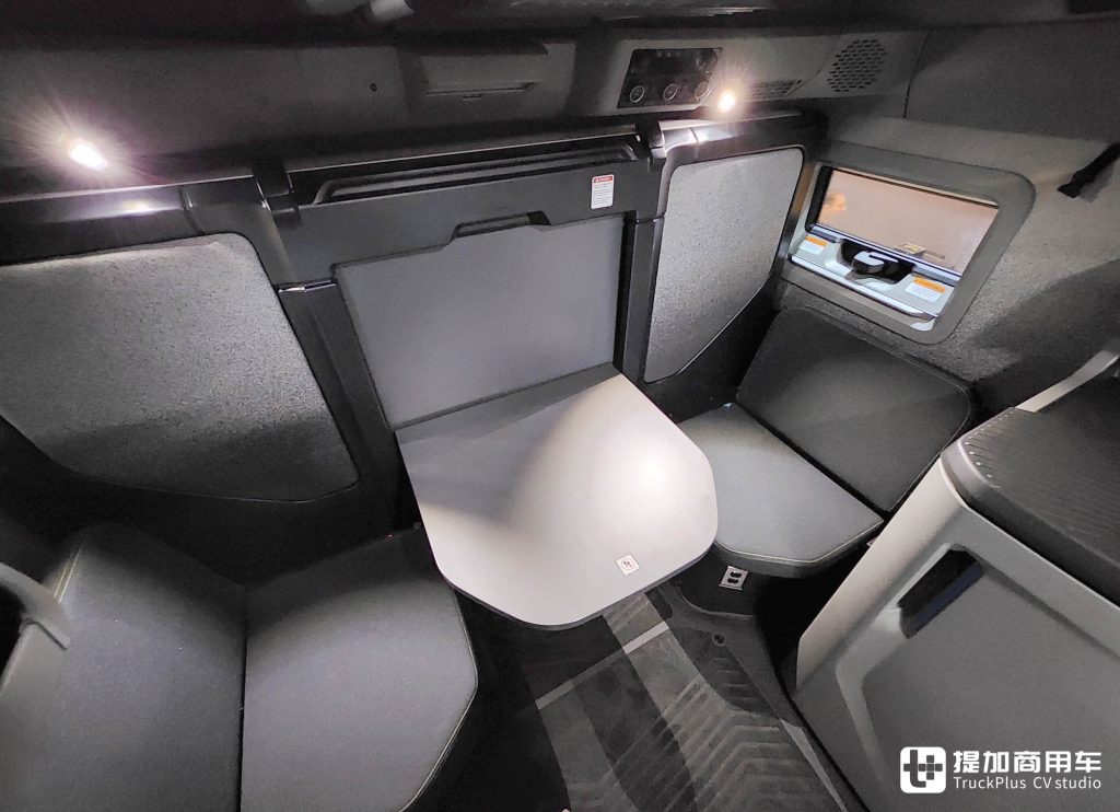 2024 IAA: Diesel Power King, Long-Haul Sleeper Cab Unveiled, Electric Truck Advancements – A Detailed Look at Volvo Trucks' Exhibition