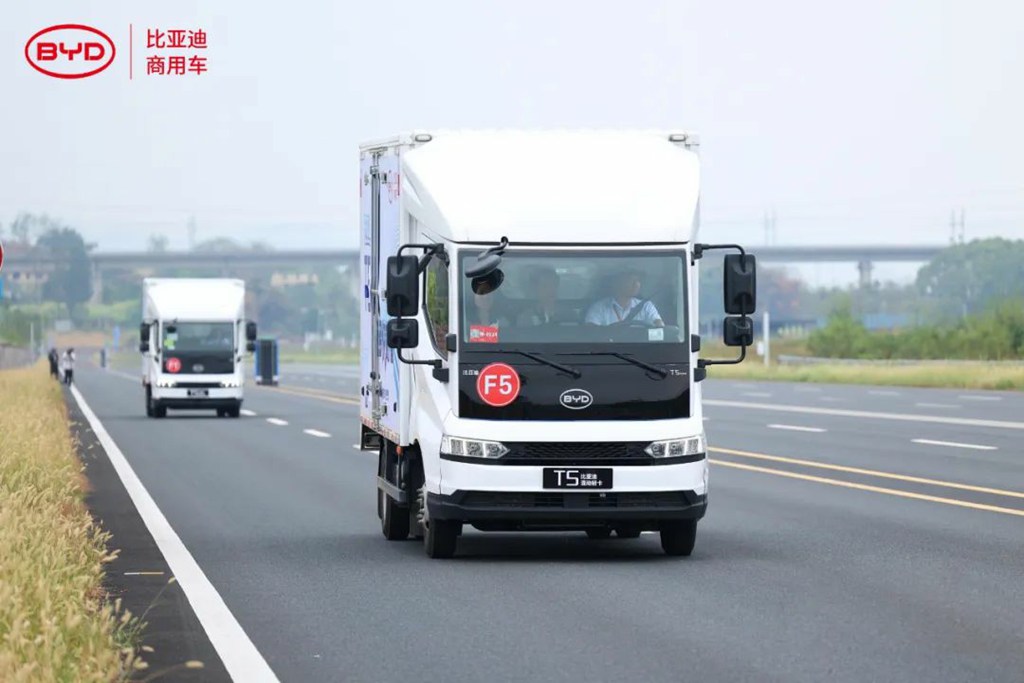 Strength Wins! BYD T5 Wins Nine Awards at the 9th New Energy Logistics Vehicle Challenge
