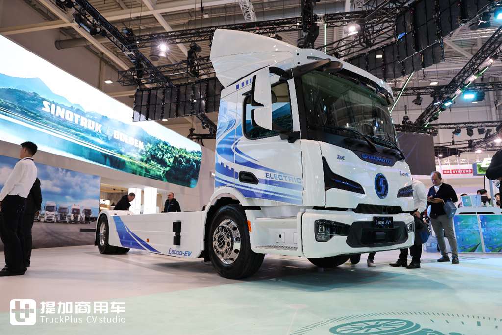 2024 IAA: Led by the 840-Horsepower Delong X6000, Shaanxi Heavy-Duty Trucks Stun International Guests with Multiple Models!