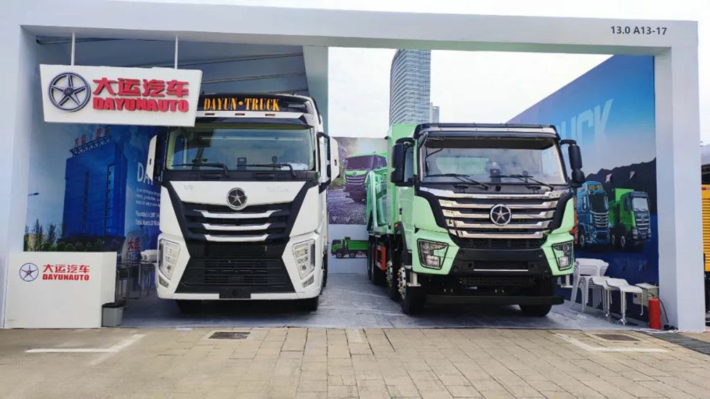 Speeding Across the World — Dayun Heavy Truck Shines Again at the Canton Fair