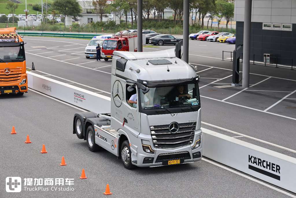 It’s hard to believe there are so many modified trucks in China; the STC Truck Culture Festival surprised me in so many ways!