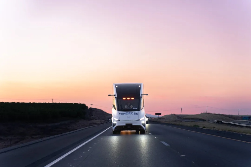 Windrose All-Electric Heavy Truck Ready for Mass Production and Delivery