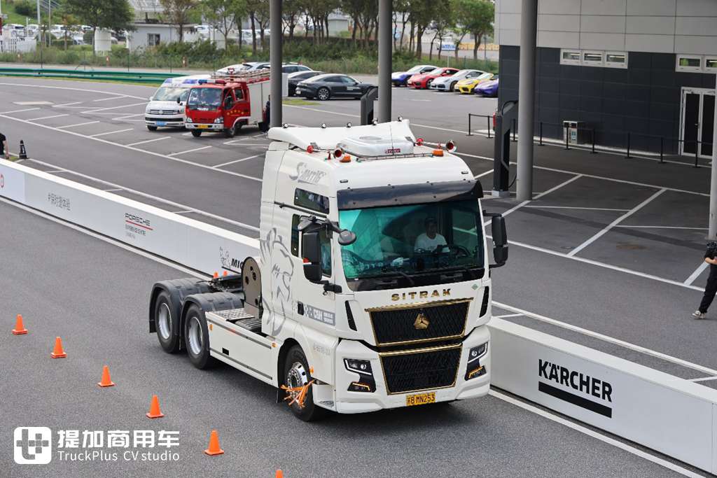 It’s hard to believe there are so many modified trucks in China; the STC Truck Culture Festival surprised me in so many ways!