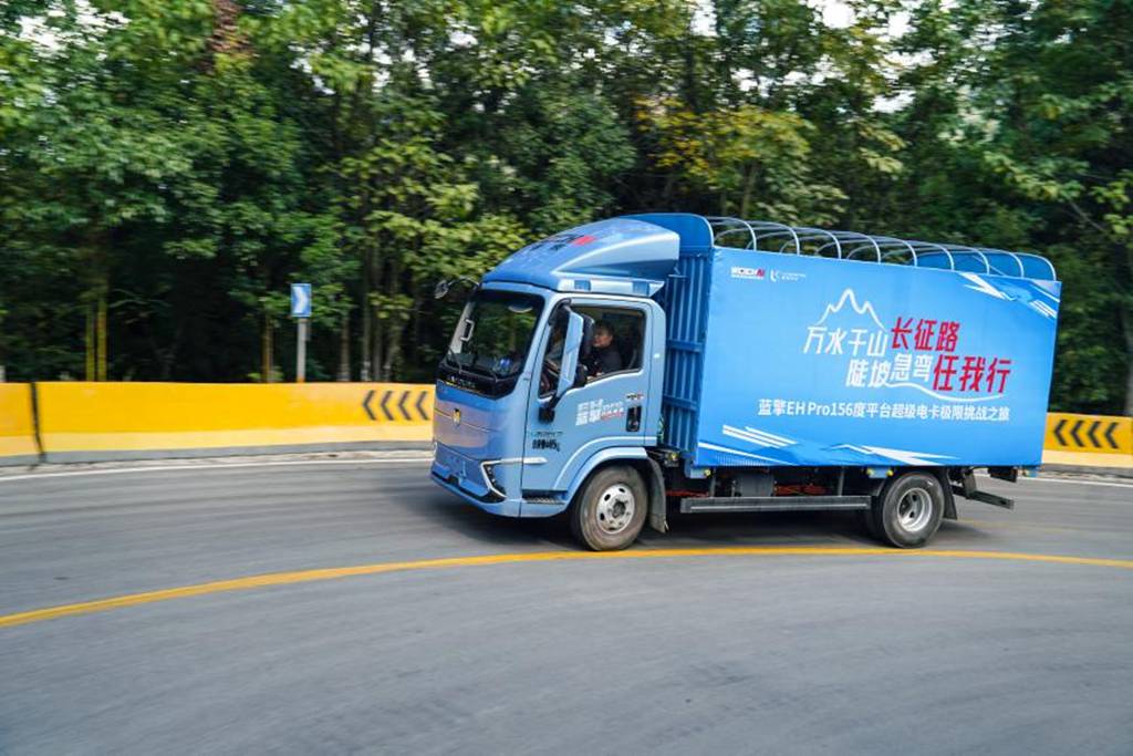 Over 3,500 km Extreme Challenge: Will the landking EHPro Super Electric Truck Break the Ceiling of Electric Trucks?