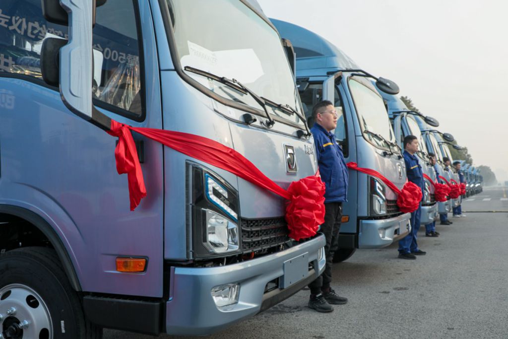 Top Eight in Sales! XCMG's New Energy Light Trucks Rise Strongly